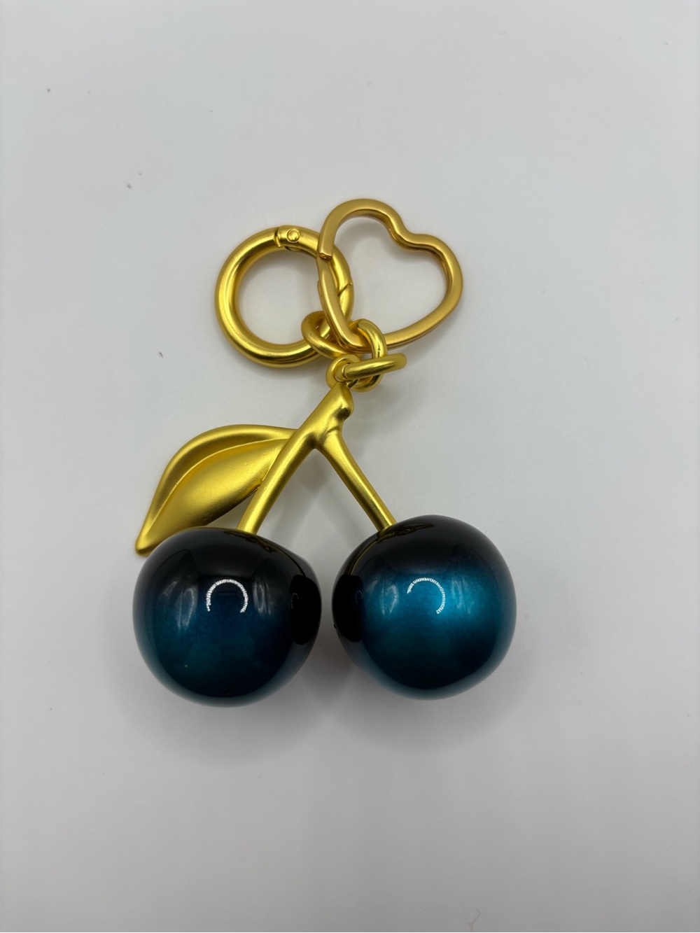 Blue Cherry Bag Charm Keychain Gold Heart Clasp NWOT - Picture 3 of 4